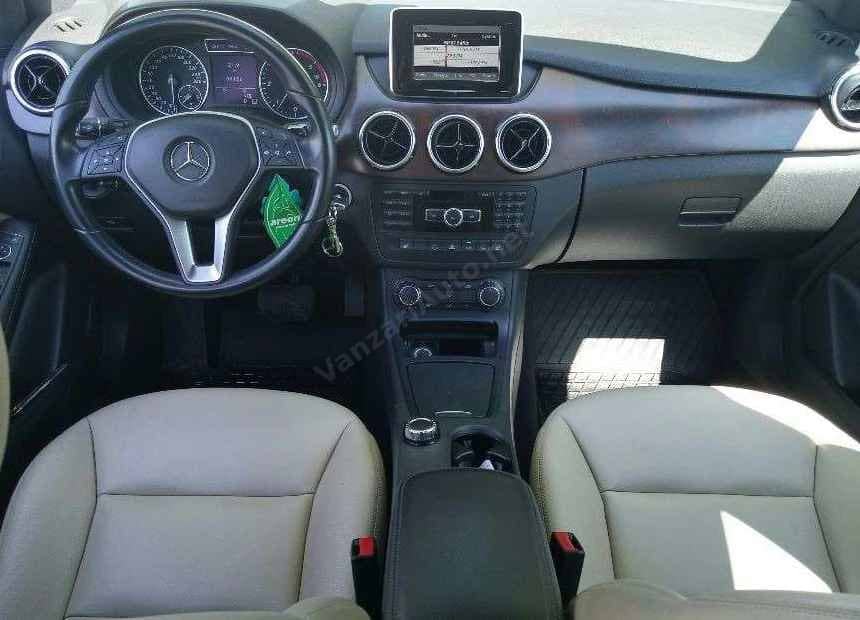 Mercedes-Benz B