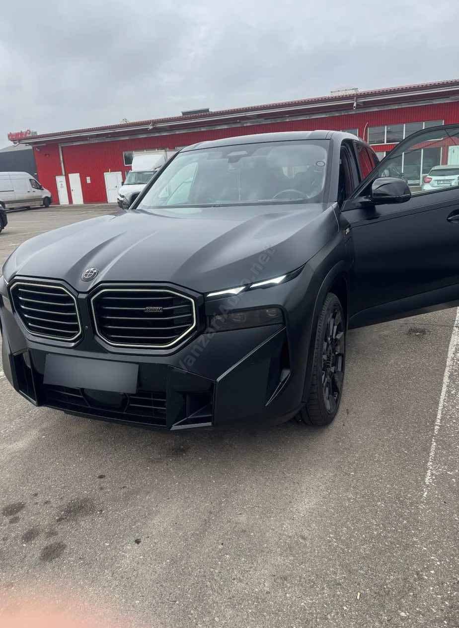 BMW XM