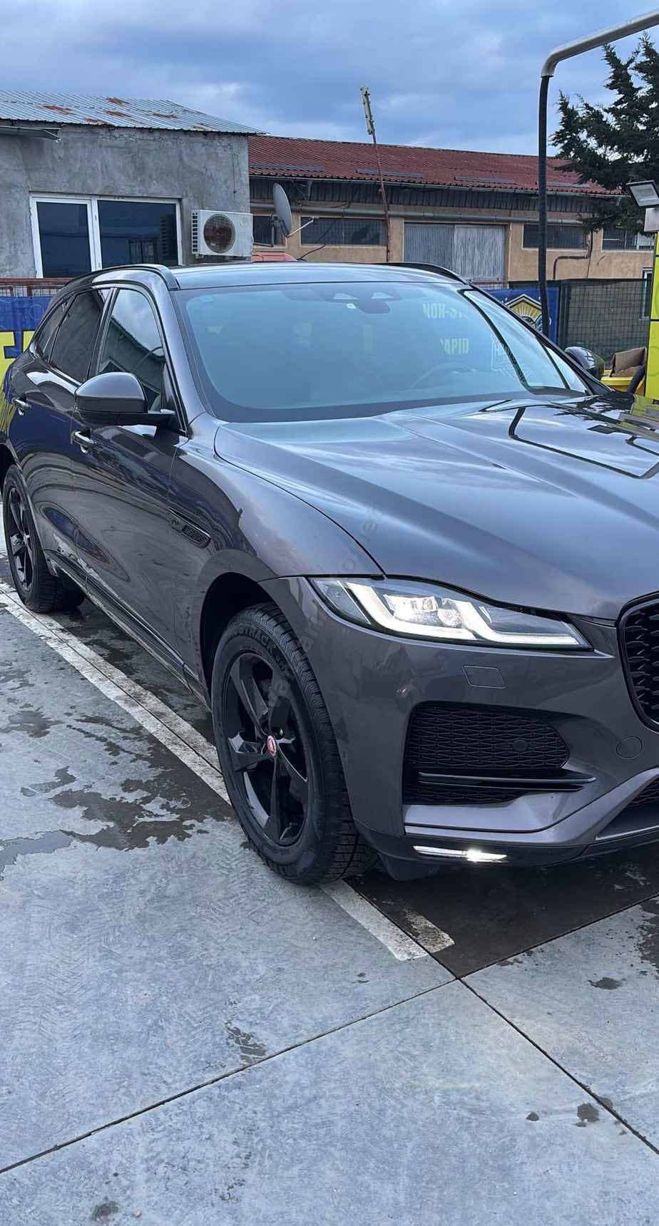 Jaguar F-Pace