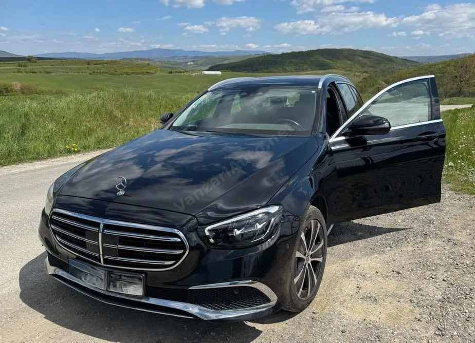 Mercedes-Benz E