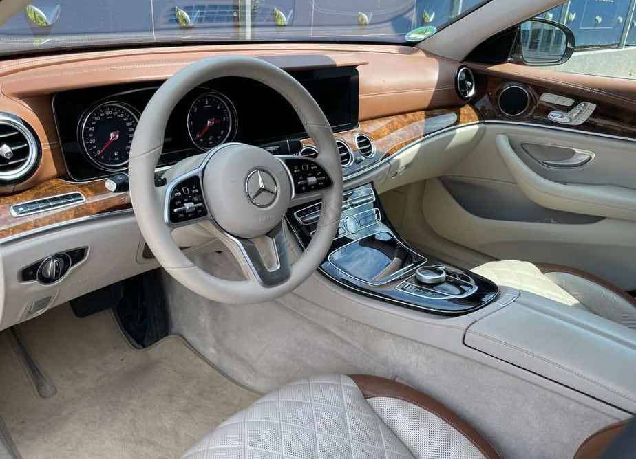 Mercedes-Benz E
