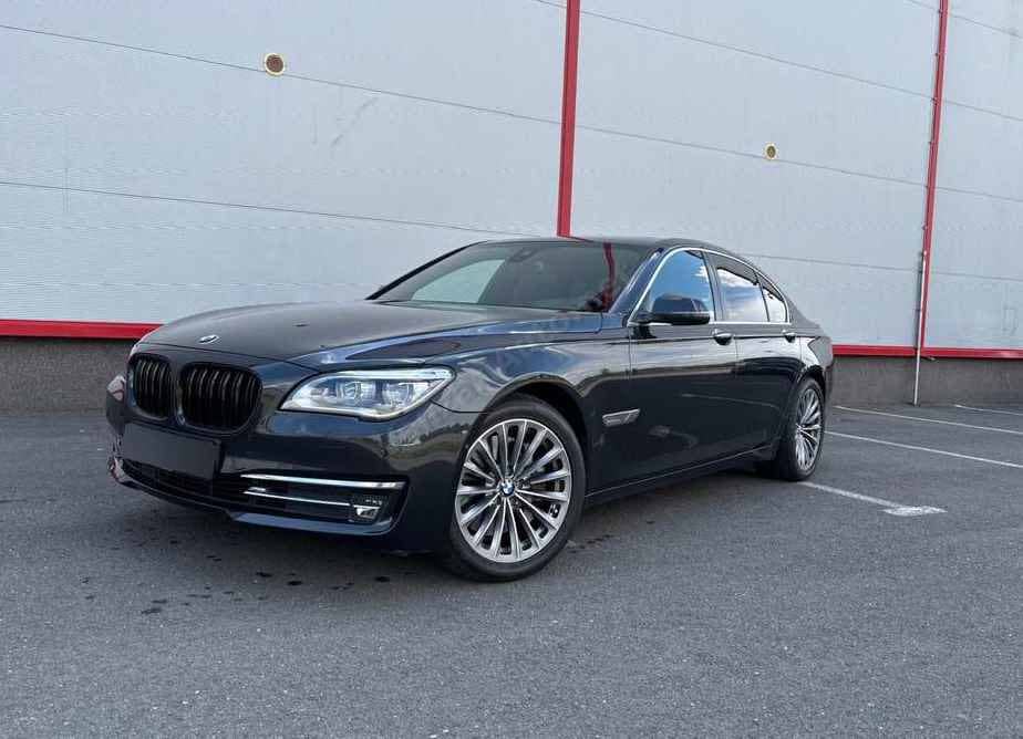 BMW Seria 7
