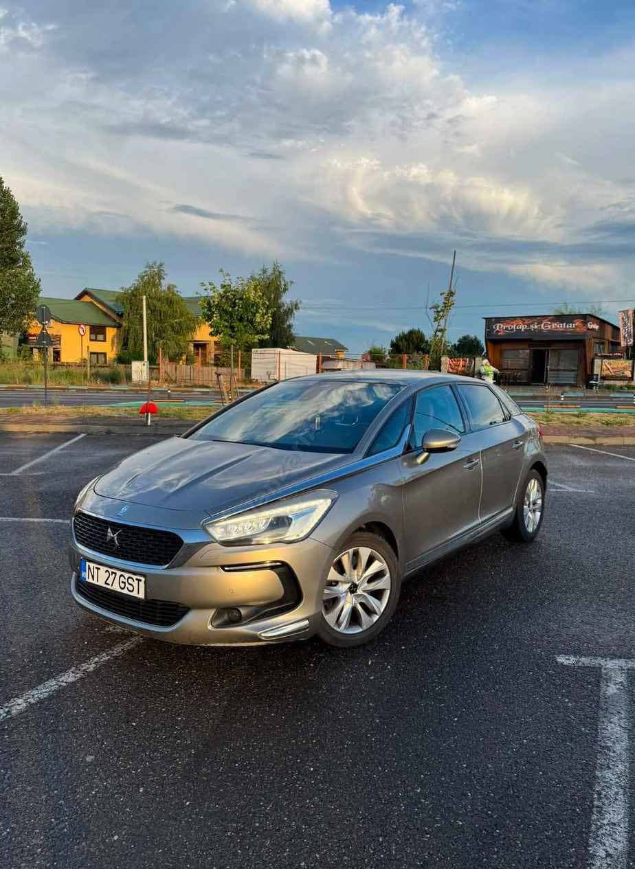 DS Automobiles DS 5