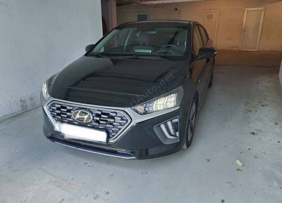 Hyundai IONIQ