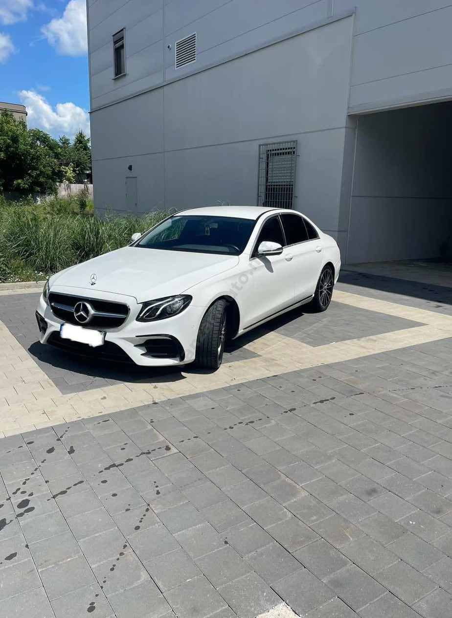 Mercedes-Benz E