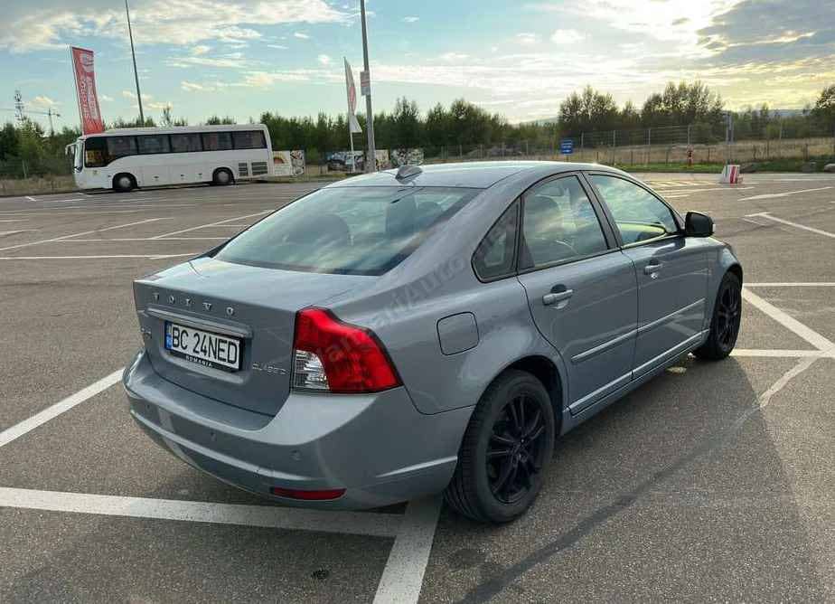 Volvo S40