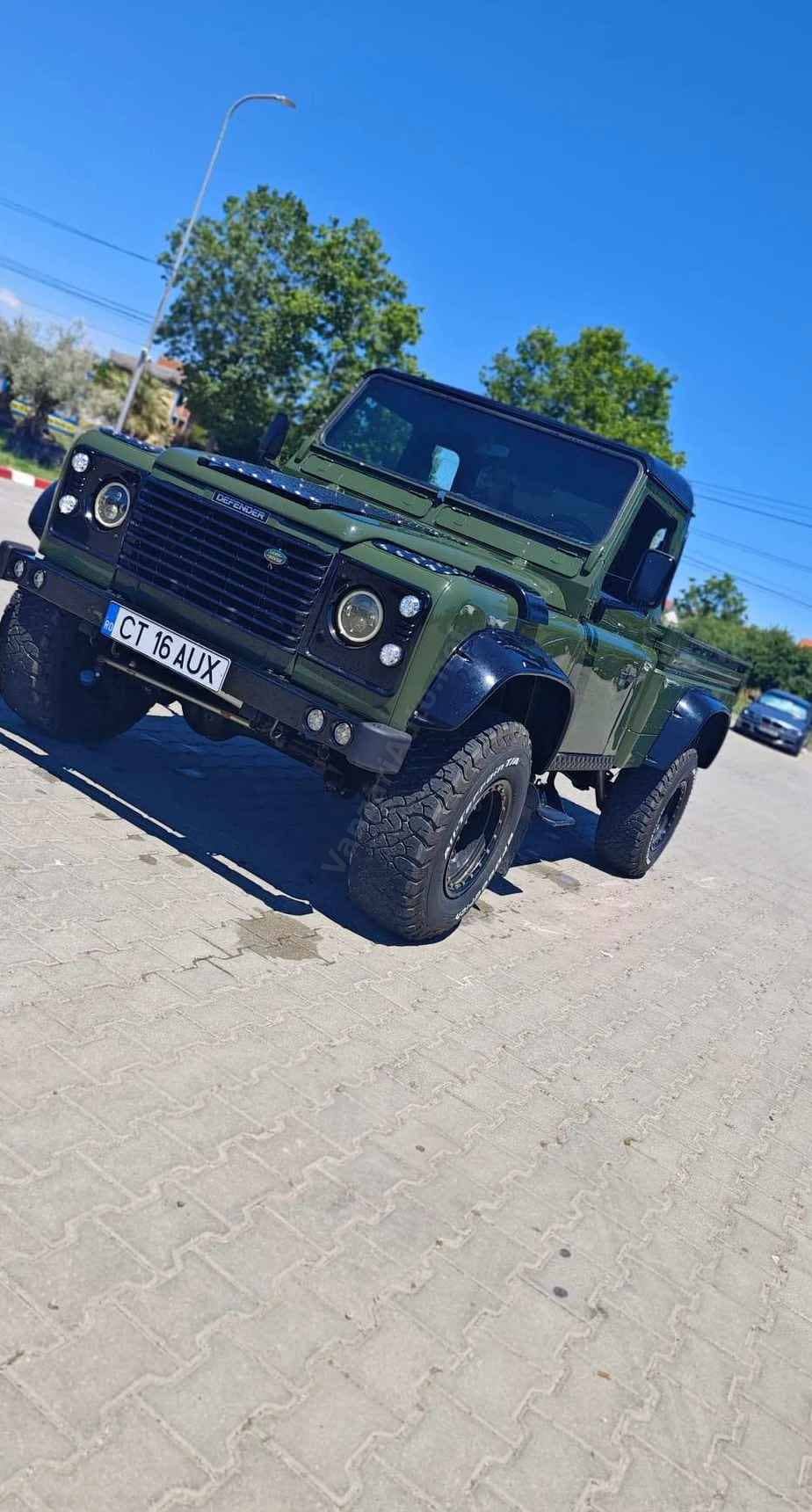 Land Rover Defender