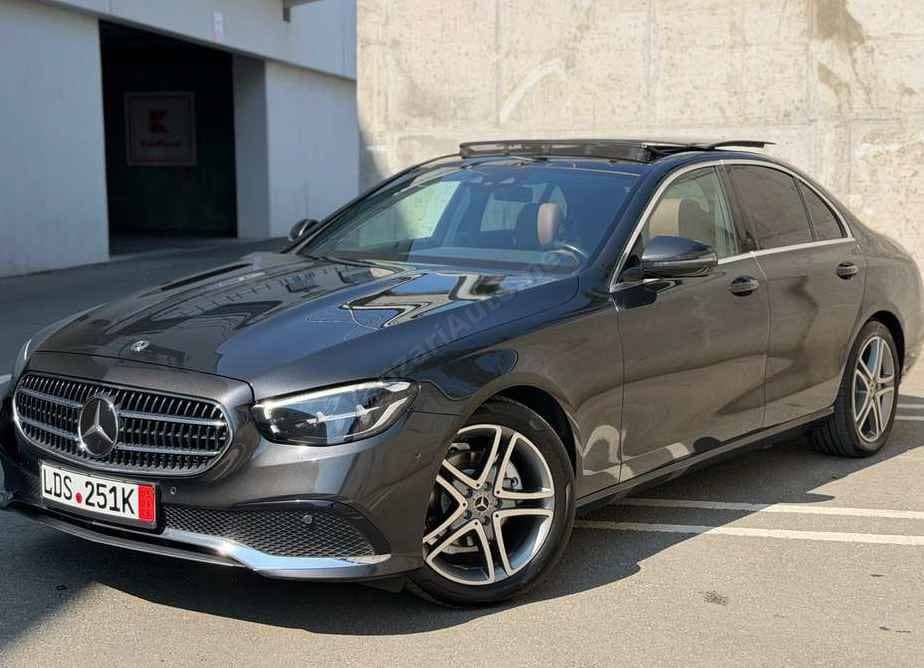 Mercedes-Benz E