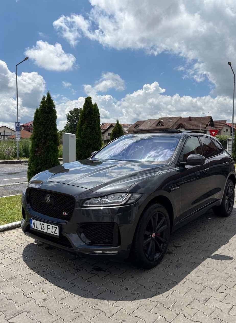 Jaguar F-Pace