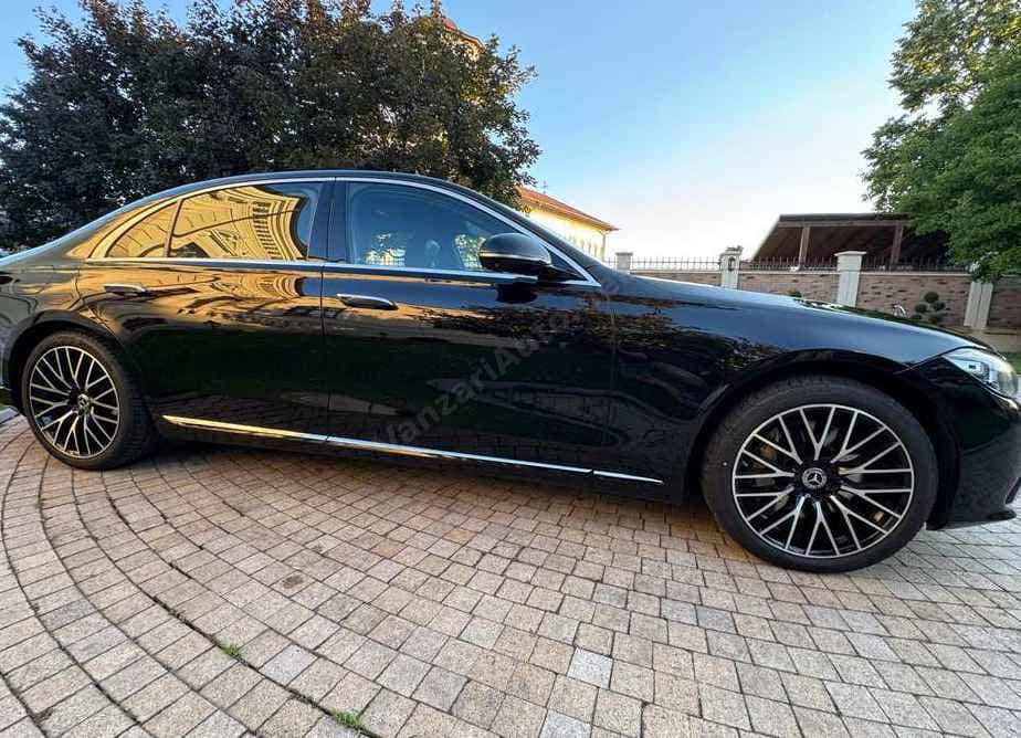 Mercedes-Benz S