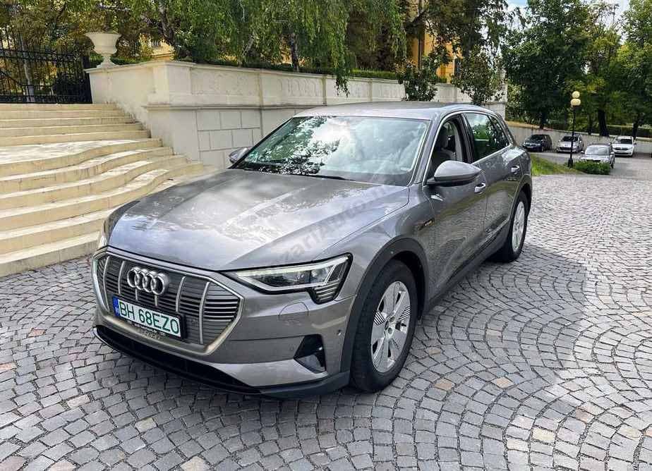 Audi e-tron