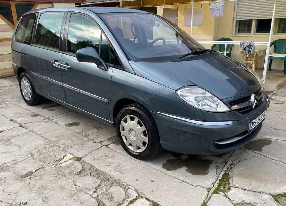 Citroen C8