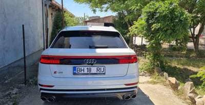 Audi SQ8