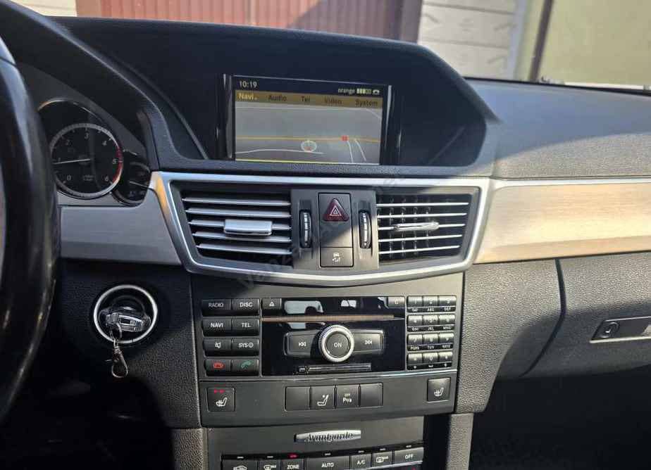 Mercedes-Benz E