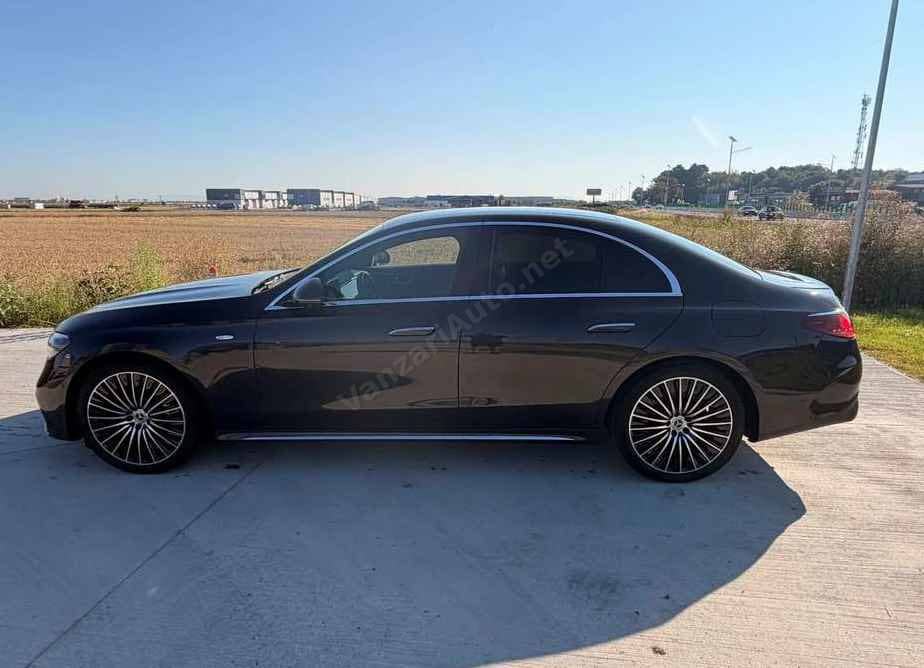 Mercedes-Benz E