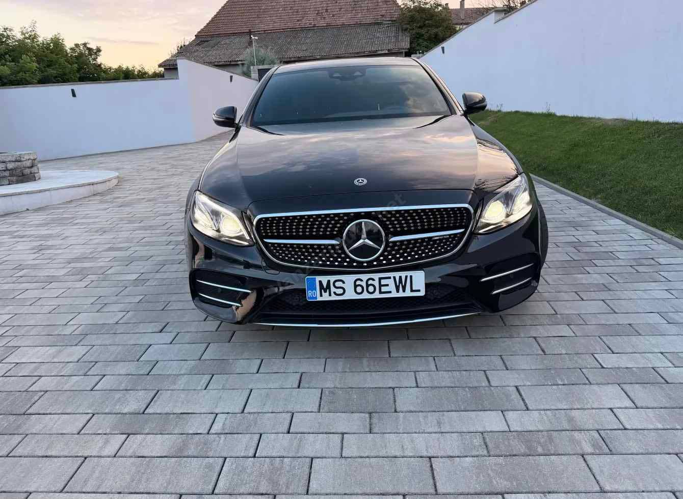Mercedes-Benz E