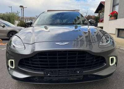 Aston Martin DBX