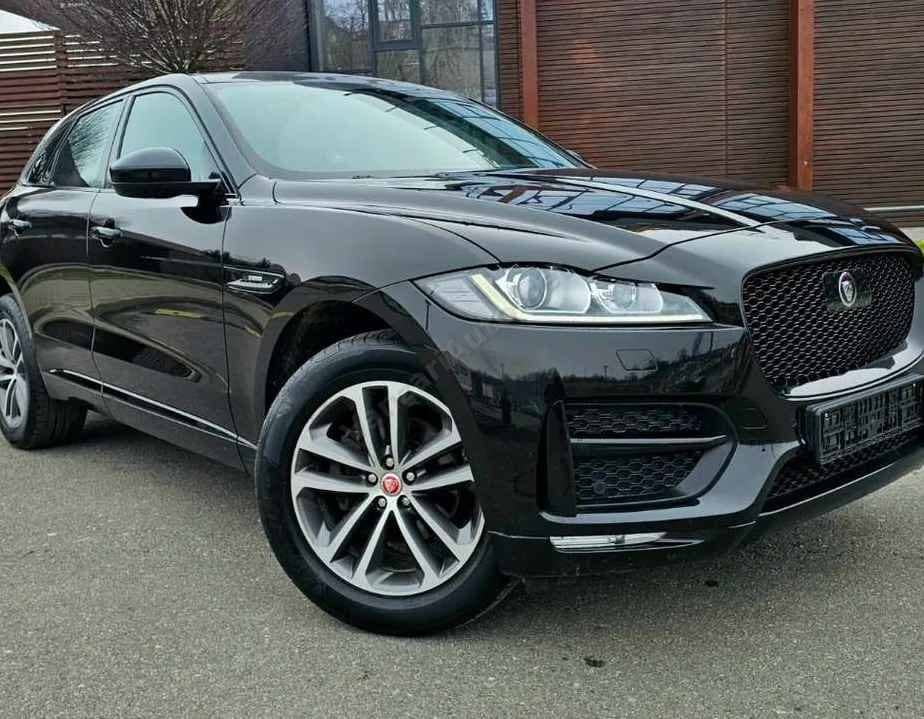 Jaguar F-Pace