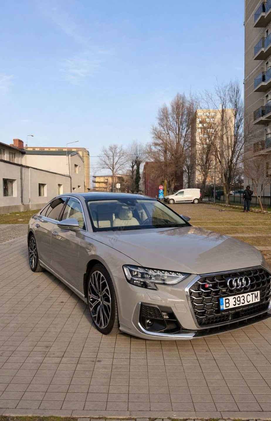 Audi S8