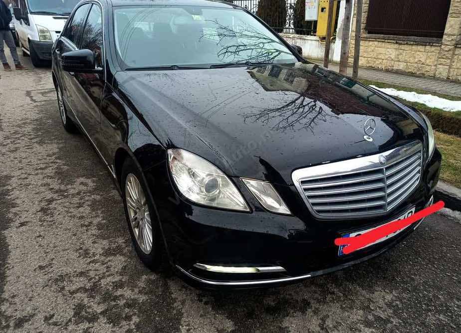 Mercedes-Benz E
