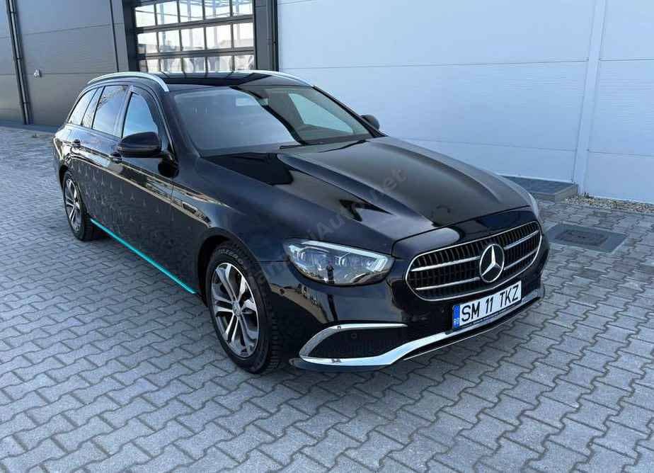 Mercedes-Benz E