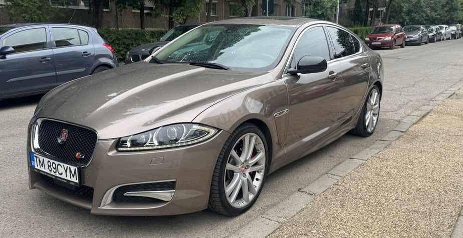 Jaguar XF