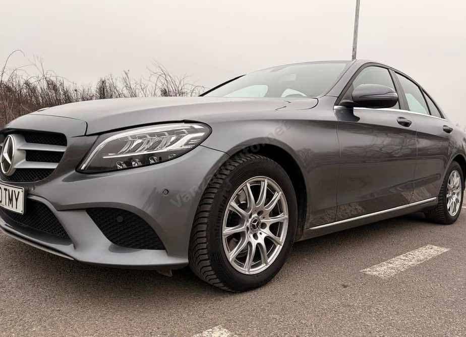 Mercedes-Benz C