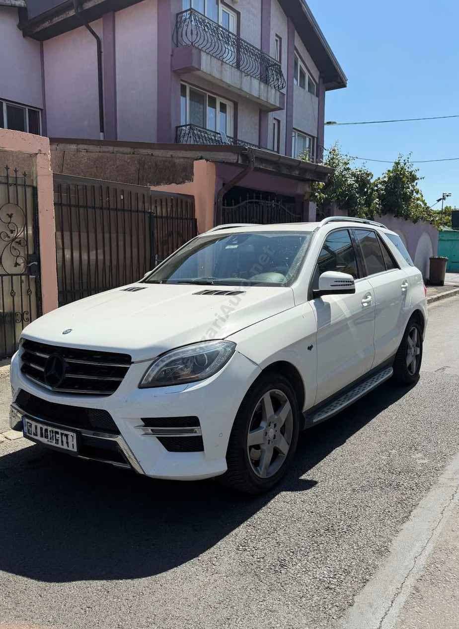 Mercedes-Benz ML