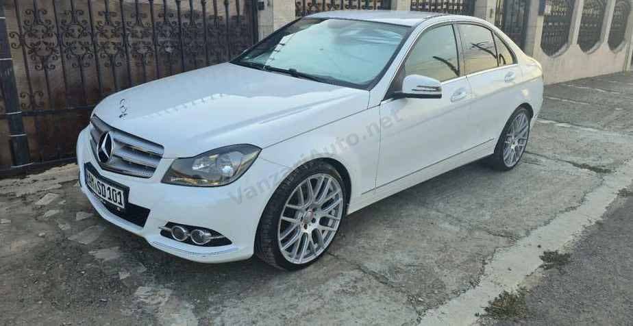 Mercedes-Benz C