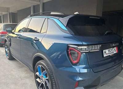 Lynk&Co 01