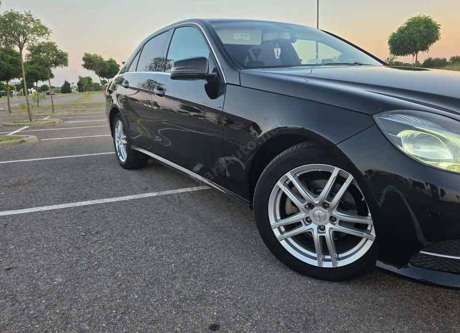 Mercedes-Benz E