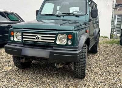 Suzuki Samurai