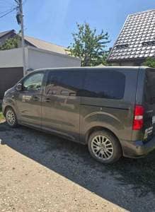 Peugeot Traveller