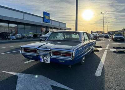 Ford Thunderbird