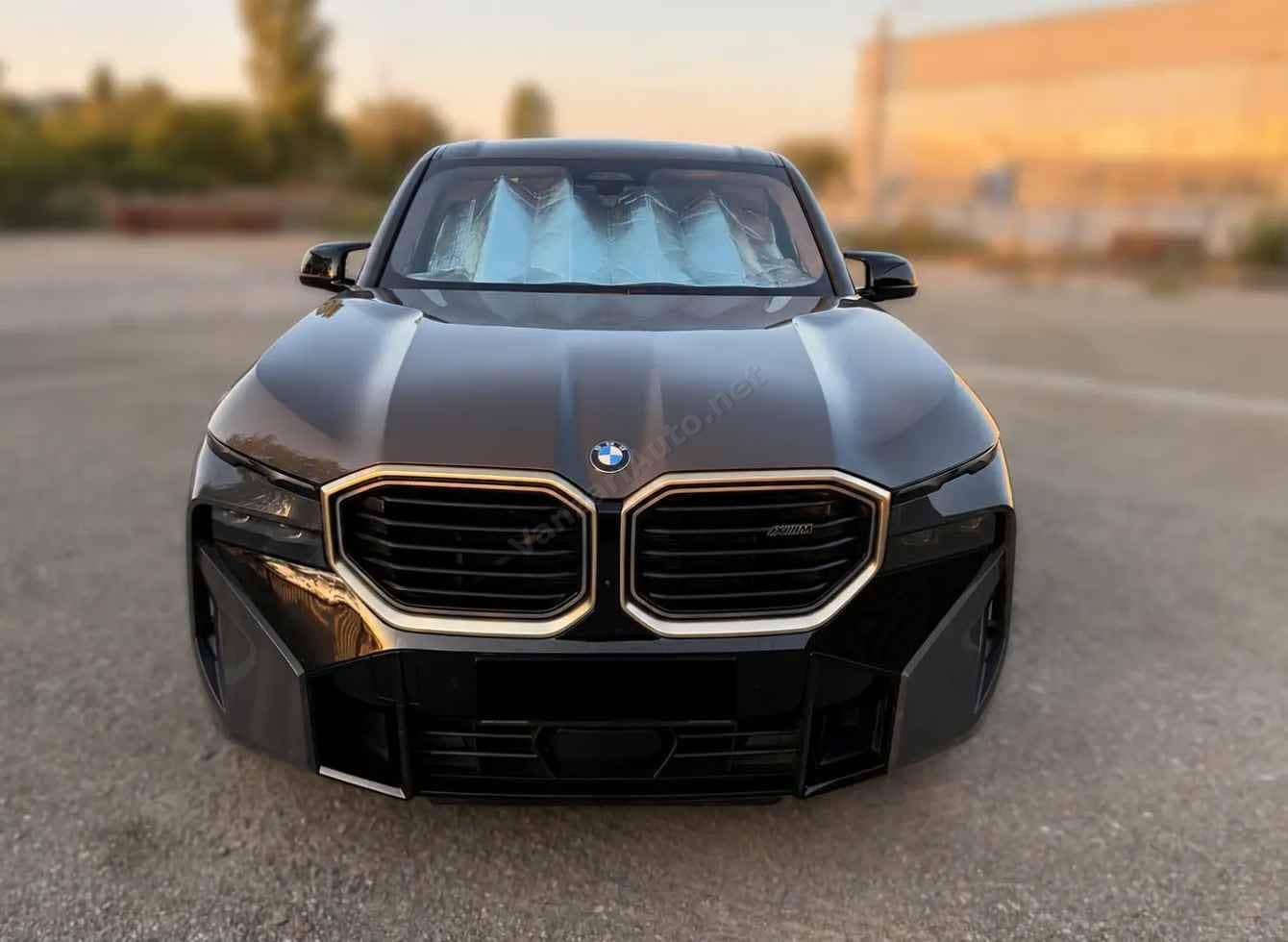 BMW XM