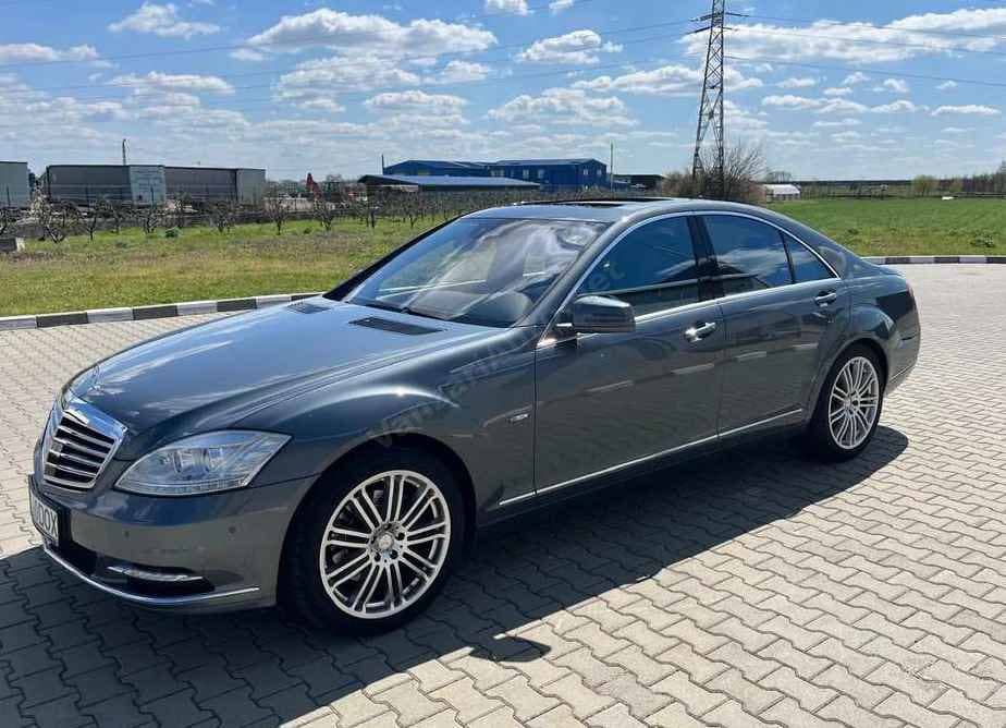 Mercedes-Benz S