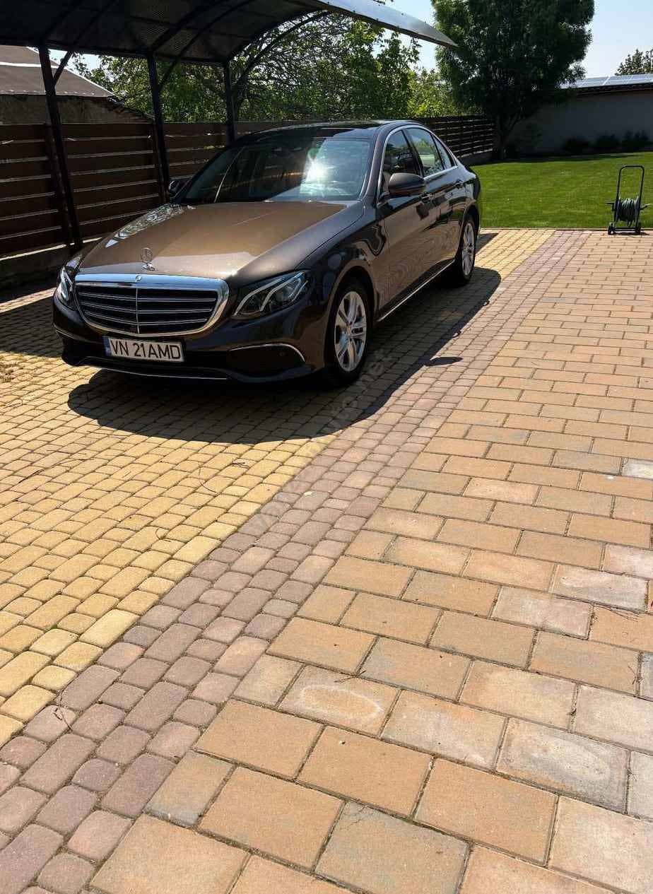 Mercedes-Benz E
