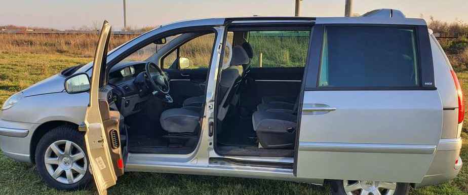 Peugeot 807