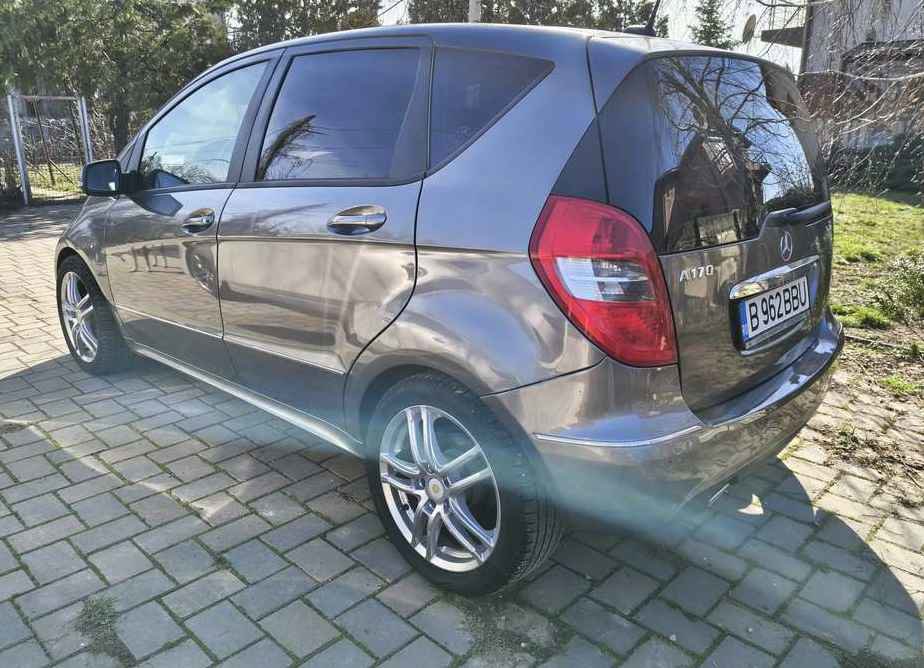 Mercedes-Benz A