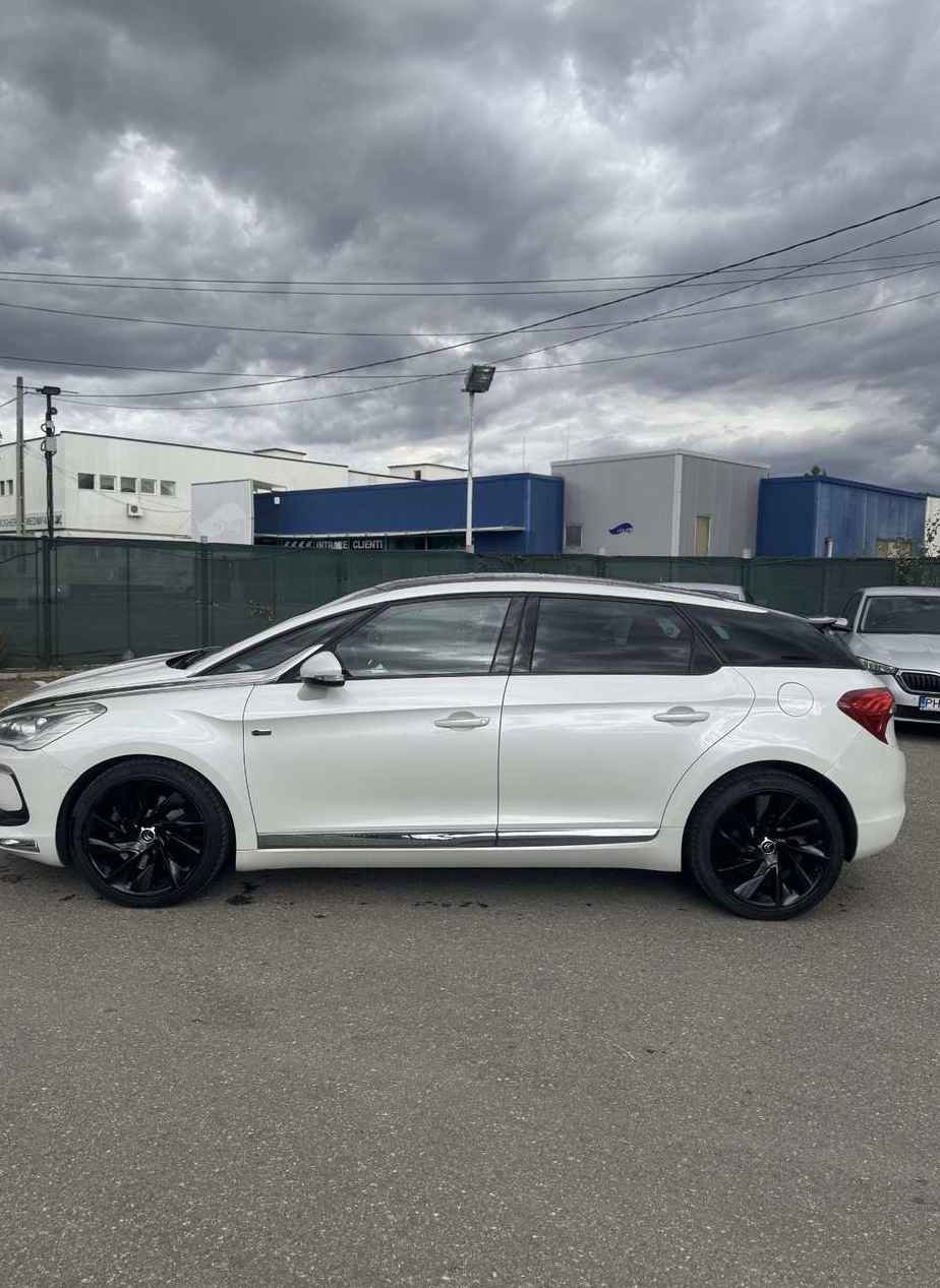 Citroen DS5
