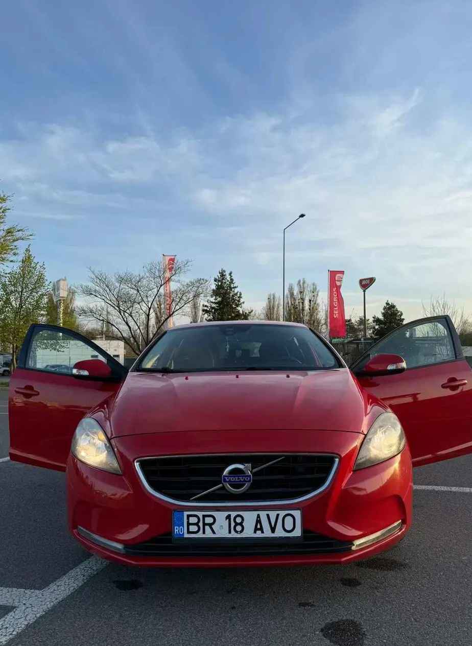 Volvo V40
