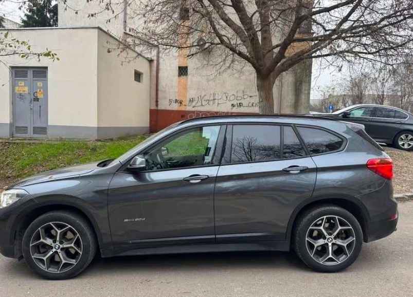 BMW X1