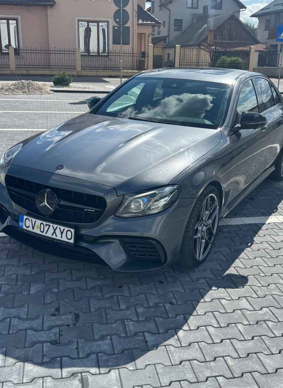 Mercedes-Benz E