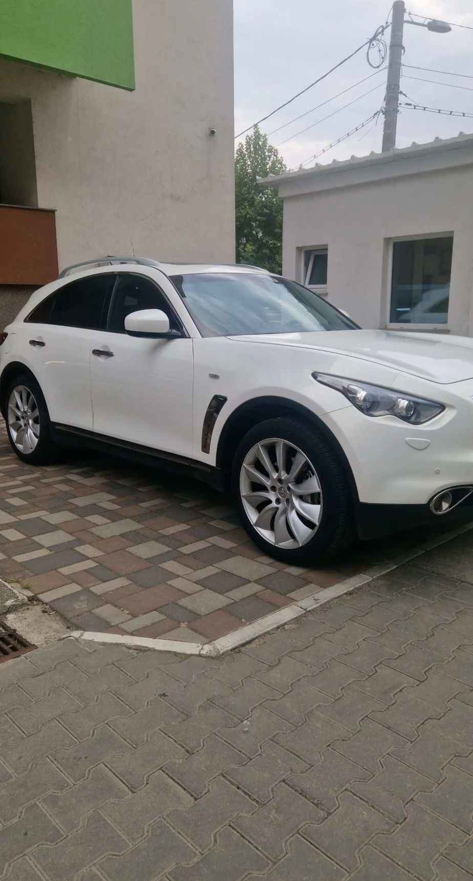 Infiniti FX 30