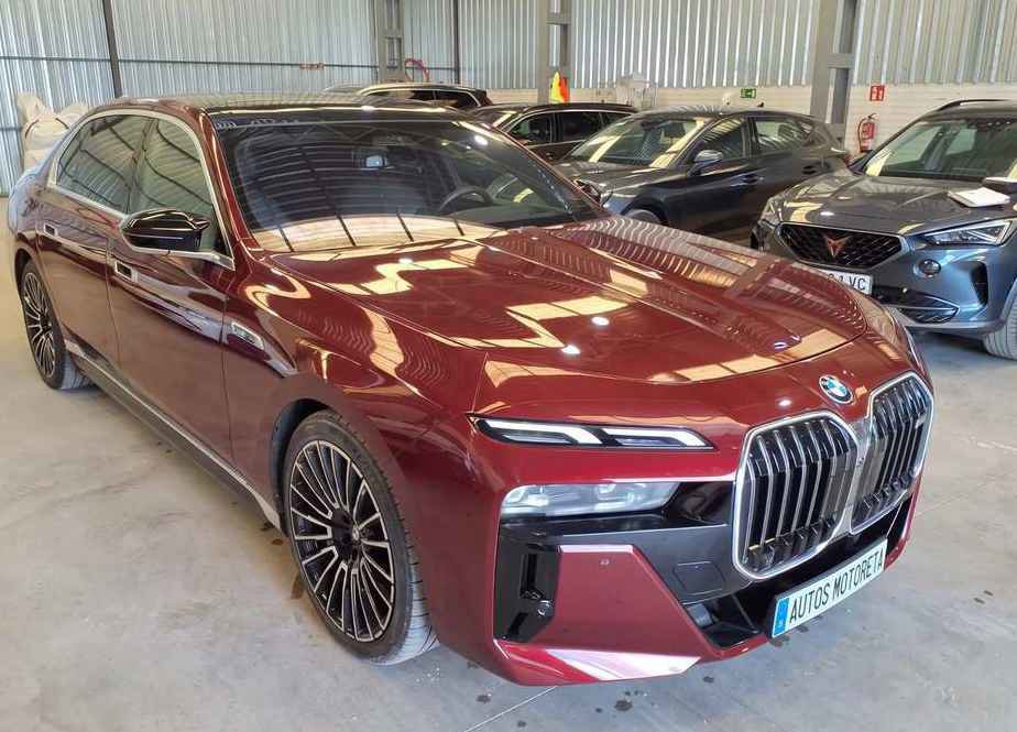 BMW M7