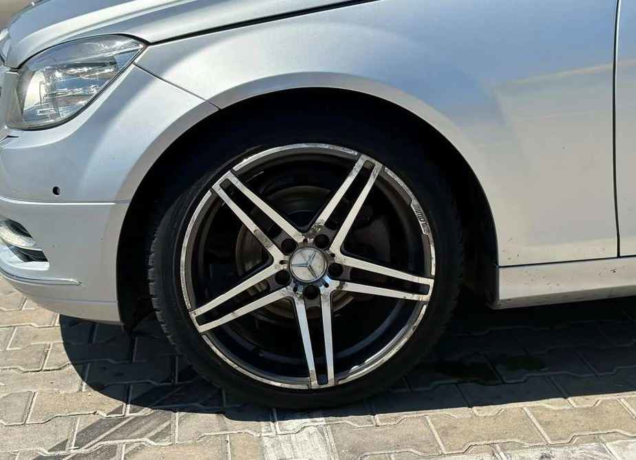 Mercedes-Benz C