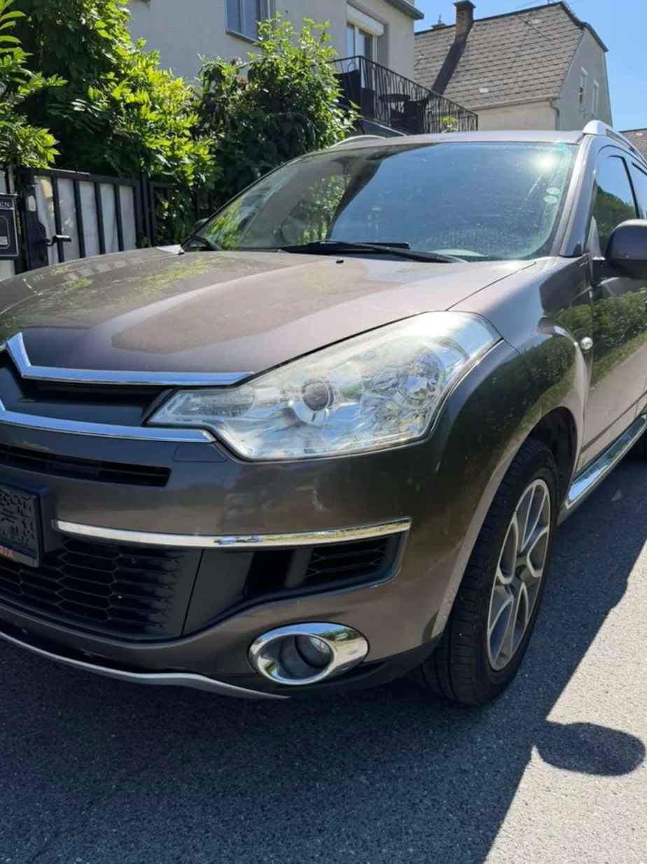 Citroen C-Crosser