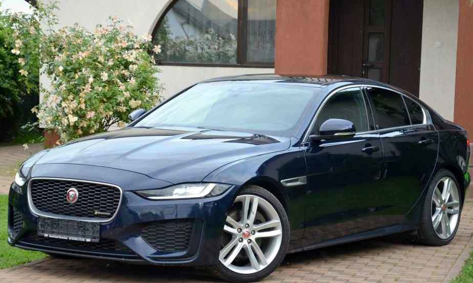 Jaguar XE