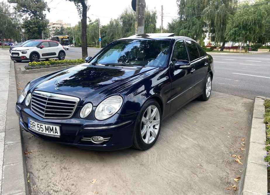 Mercedes-Benz E