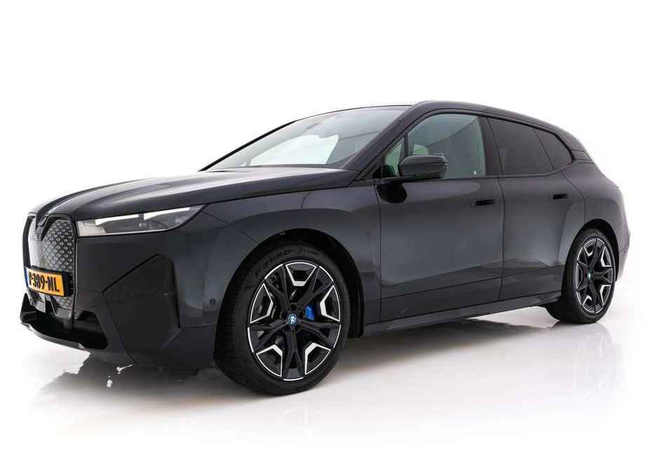 BMW iX